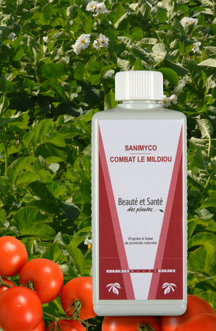 Produit Sanimyco sur un fond de plants de tomates